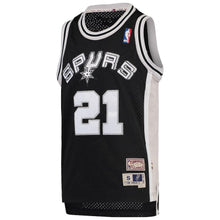 Load image into Gallery viewer, Tim Duncan San Antonio Spurs Mitchell &amp; Ness Youth Hardwood Classics Jersey – Black 2018/2019
