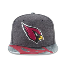 Load image into Gallery viewer, New Era Arizona Cardinals Graphite NFL Spotlight Original Fit 9FIFTY Snapback Adjustable Hat