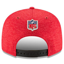 Load image into Gallery viewer, New Era Atlanta Falcons Red/Black 2018 NFL Sideline Home Official 9FIFTY Snapback Adjustable Hat
