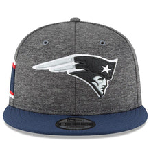 Load image into Gallery viewer, New Era New England Patriots Heather Gray/Navy 2018 NFL Sideline Home Graphite 9FIFTY Snapback Adjustable Hat