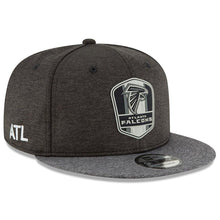 Load image into Gallery viewer, New Era Atlanta Falcons Heather Black/Heather Charcoal 2018 NFL Sideline Road Black 9FIFTY Snapback Adjustable Hat