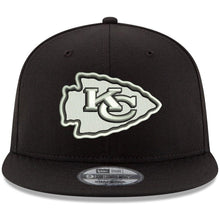 Load image into Gallery viewer, New Era Kansas City Chiefs Black B-Dub 9FIFTY Adjustable Hat