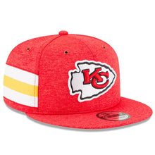 Load image into Gallery viewer, New Era Kansas City Chiefs Red 2018 NFL Sideline Home Official 9FIFTY Snapback Adjustable Hat