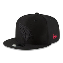 Load image into Gallery viewer, New Era Arizona Cardinals Black 2018 NFL Sideline Color Rush Official 9FIFTY Snapback Adjustable Hat
