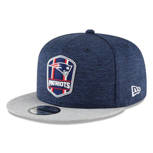 Load image into Gallery viewer, New Era New England Patriots Navy/Heather Gray 2018 NFL Sideline Road Official 9FIFTY Snapback Adjustable Hat