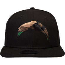 Load image into Gallery viewer, New Era Los Angeles Chargers Black Camo Capped 9FIFTY Adjustable Hat