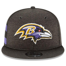 Load image into Gallery viewer, New Era Baltimore Ravens Black 2018 NFL Sideline Home Official 9FIFTY Snapback Adjustable Hat