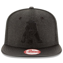 Load image into Gallery viewer, New Era New England Patriots Heathered Black/Black Leather Match Original Fit 9FIFTY Snapback Adjustable Hat
