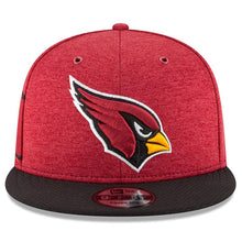 Load image into Gallery viewer, New Era Arizona Cardinals Cardinal/Black 2018 NFL Sideline Home Official 9FIFTY Snapback Adjustable Hat