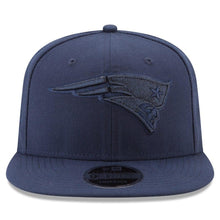 Load image into Gallery viewer, New Era New England Patriots Navy Metallic Mark Original Fit 9FIFTY Snapback Adjustable Hat