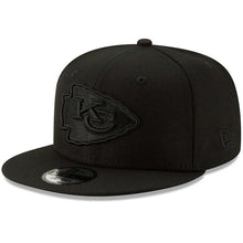 Load image into Gallery viewer, New Era Kansas City Chiefs Black Black On Black 9FIFTY Adjustable Hat