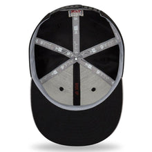 Load image into Gallery viewer, New Era Atlanta Falcons Black/Heather Gray 2018 NFL Sideline Road Official 9FIFTY Snapback Adjustable Hat